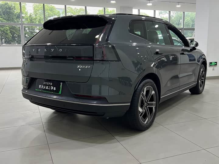 Volvo XC70 Hybrid, 2025 — фото 6 из 9