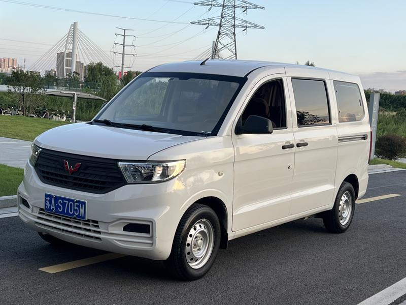 Wuling Hongguang V, 2023 — купить в Брянске под ключ