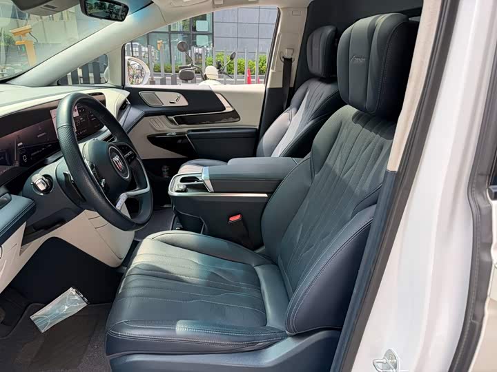 Buick GL8 Century, 2023 — фото 8 из 9
