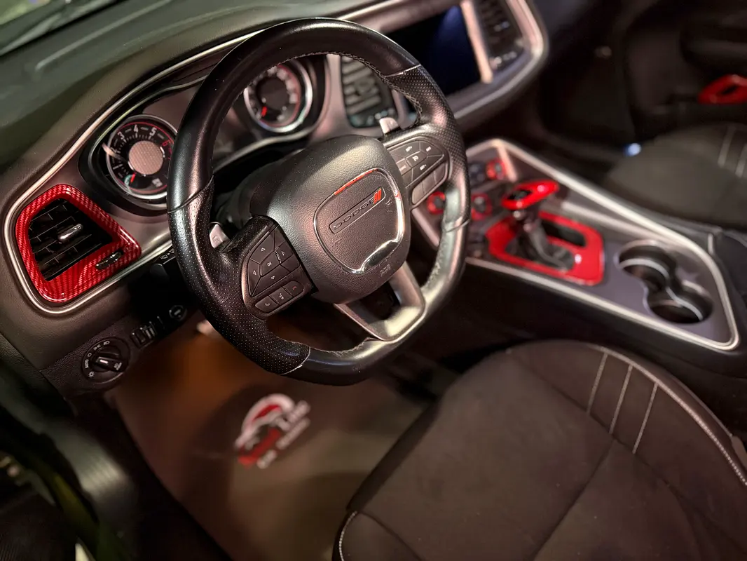 Dodge Challenger, 2022 — фото 8 из 10
