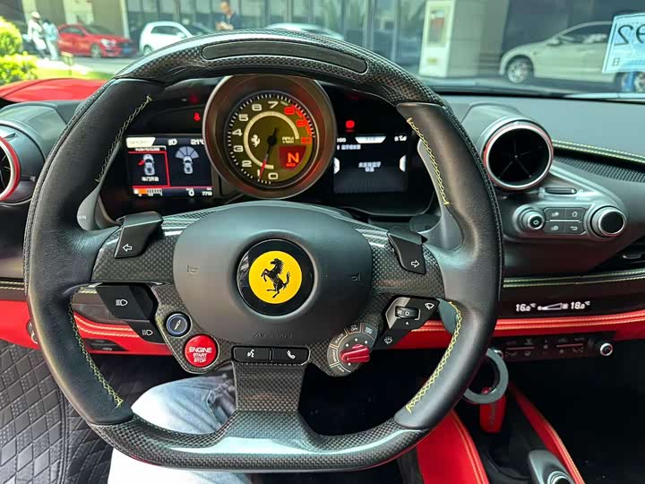 Ferrari F8, 2022 — фото 8 из 9