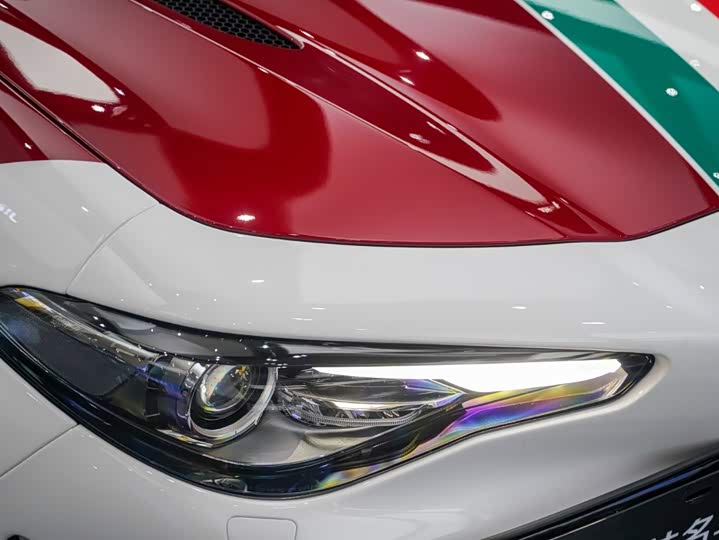 Alfa Romeo Giulia, 2022 — фото 5 из 9