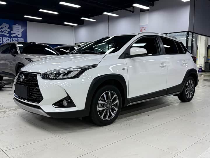 Toyota Yaris L Hatchback, 2023 — купить в Орле под ключ