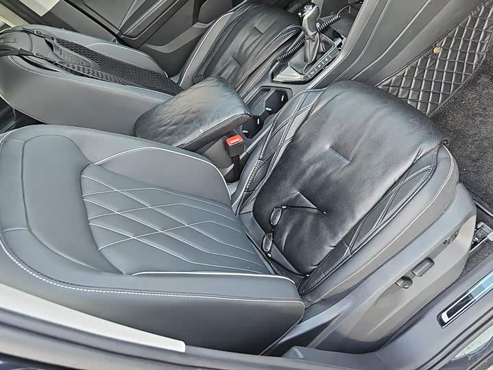 Volkswagen Tiguan L Pro, 2024 — фото 8 из 9