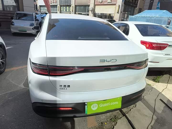 BYD Seal 05 DM-i Hybrid, 2025 — фото 6 из 9