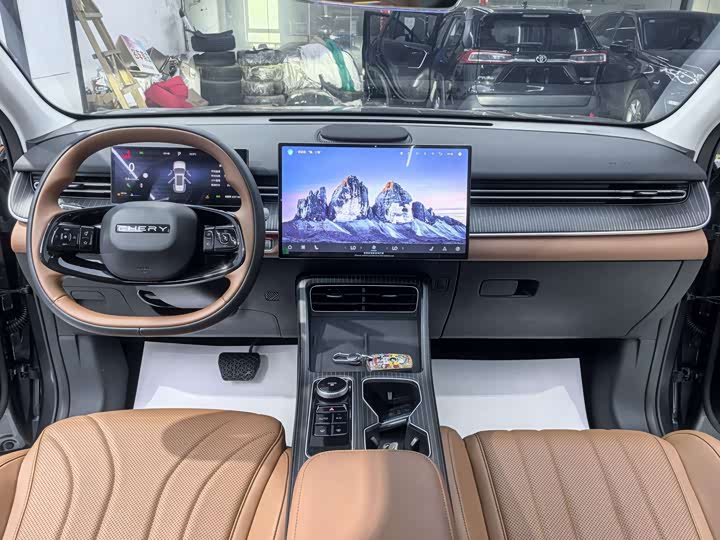 Chery Tiggo 8, 2025 — фото 8 из 9