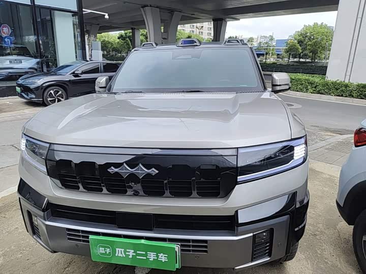 BYD FangChengBao Leopard 8, 2024 — фото 3 из 9