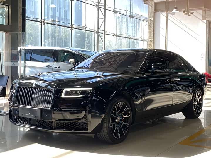 Rolls-Royce Ghost, 2024 — купить в Саратове под ключ