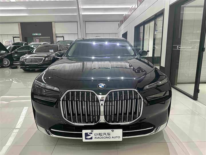 BMW 7 Series, 2025 — фото 2 из 9