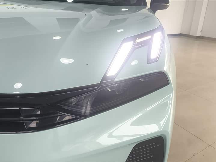 Lynk & Co 06 EM-P Hybrid, 2023 — фото 5 из 9