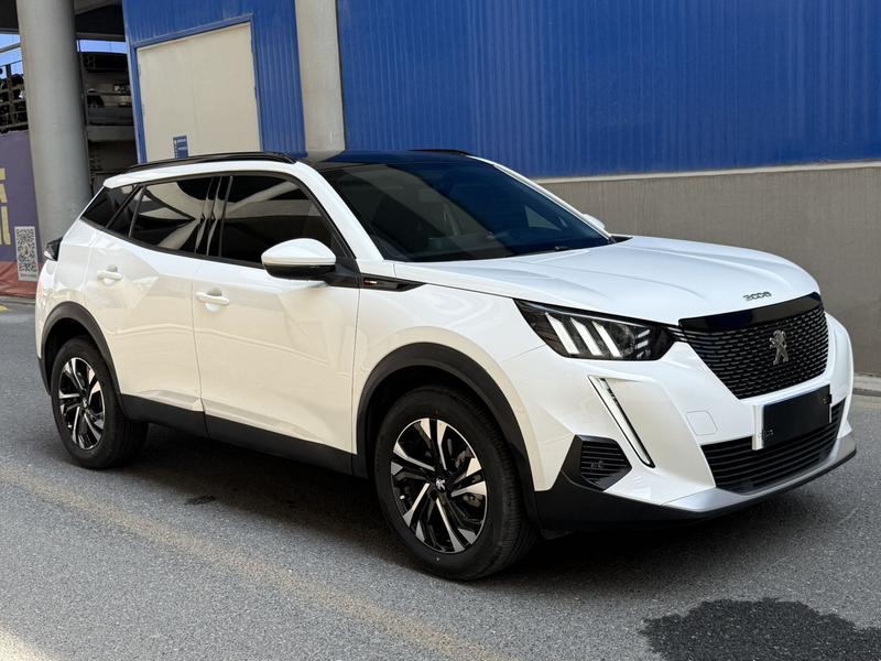 Peugeot 2008, 2024 — фото 3 из 12