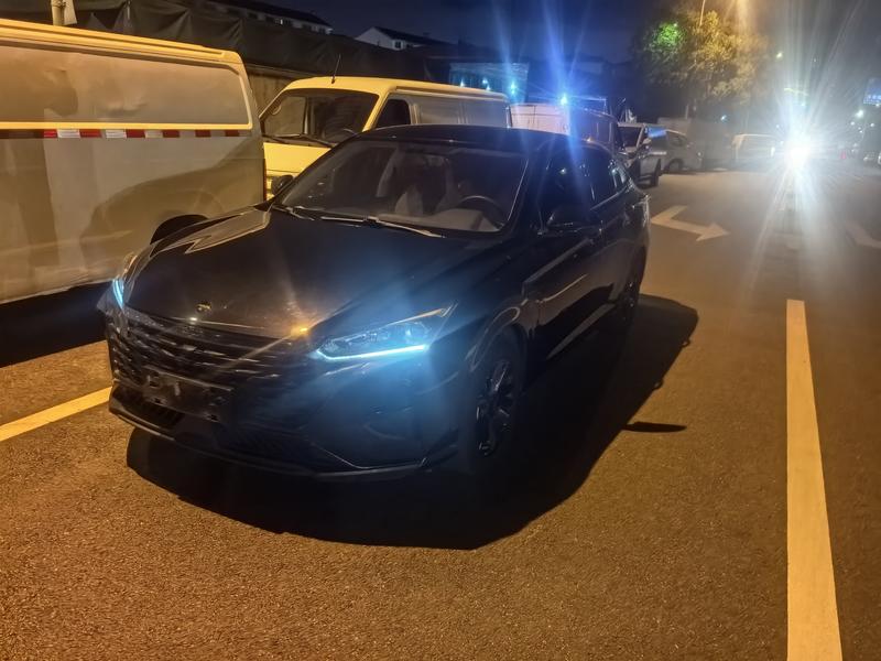 Dongfeng Aeolus Yixuan Max, 2022 — купить в Саратове под ключ