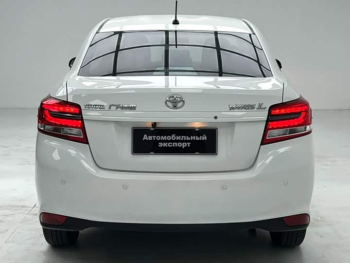Toyota Yaris L, 2022 — фото 8 из 9