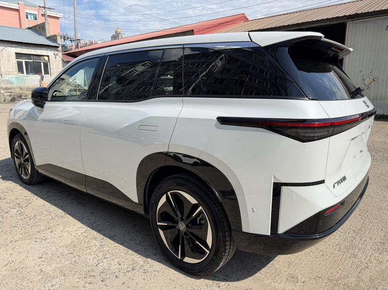 Toyota bZ3X, 2025 — фото 5 из 12