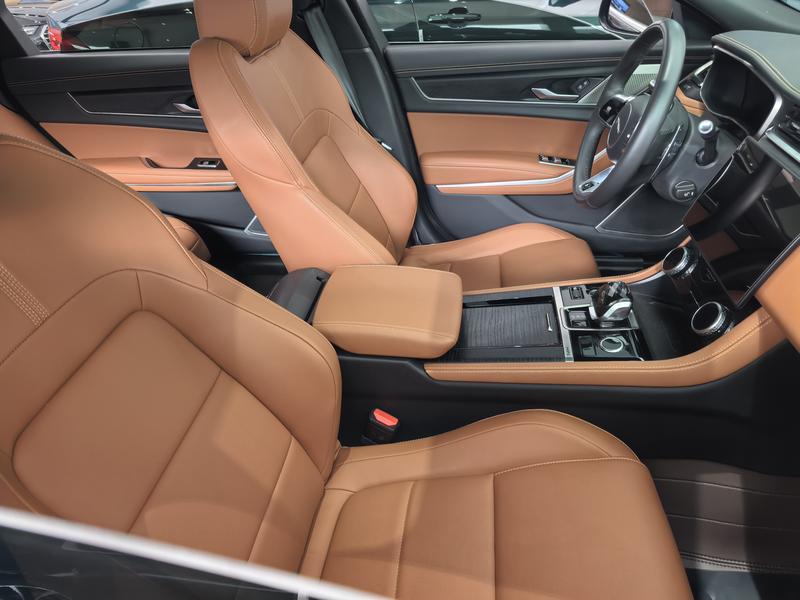 Jaguar XF L, 2023 — фото 7 из 9