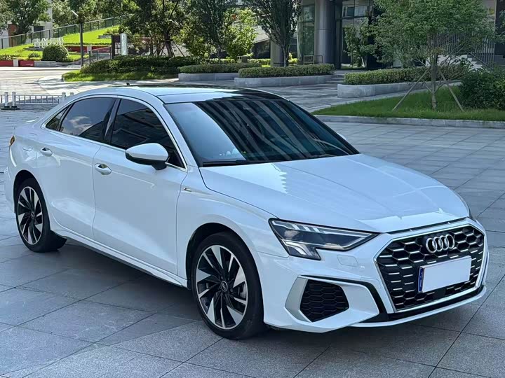 Audi A3, 2023 — фото 3 из 9