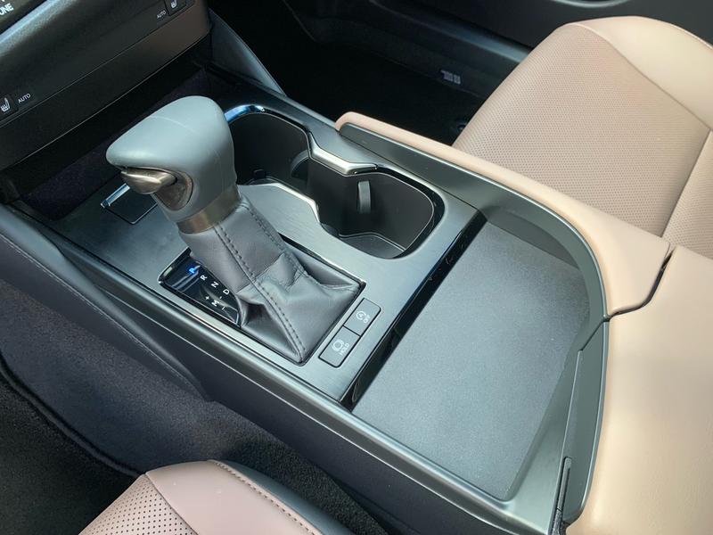 Lexus ES, 2023 — фото 12 из 12
