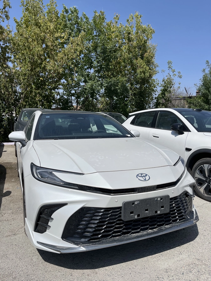 Toyota Camry, 2026