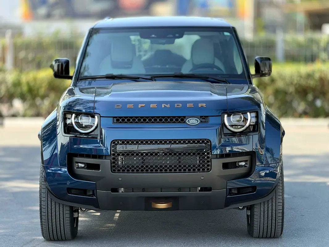 Land Rover Defender, 2026 — фото 2 из 10