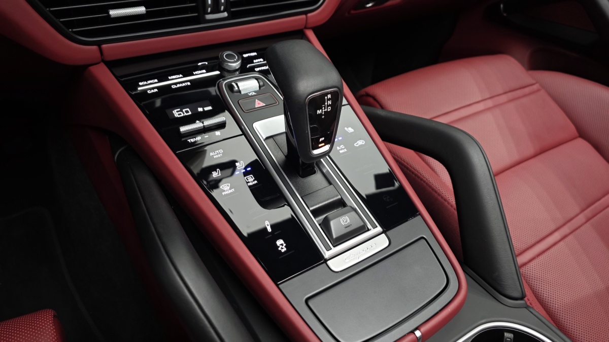 Porsche Cayenne, 2023 — фото 8 из 12