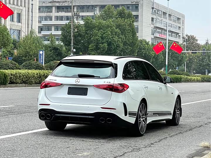Mercedes-Benz C-Class AMG, 2023 — фото 4 из 12