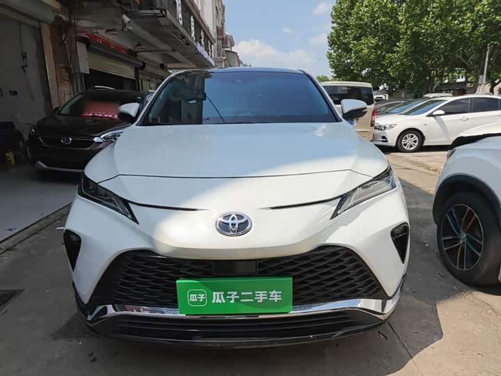 Toyota Venza, 2023 — фото 3 из 9