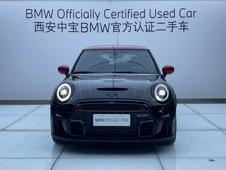 Mini Mini JCW, 2022 — фото 2 из 9