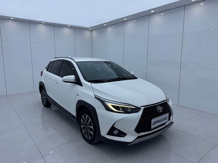 Toyota Yaris L Hatchback, 2022 — фото 3 из 9