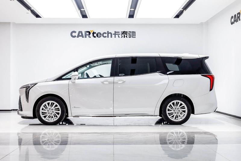 Buick GL8 Century, 2024 — фото 4 из 8
