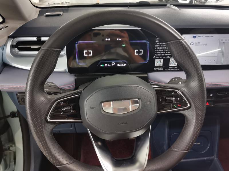Geely Geometry E Firefly, 2022 — фото 9 из 12