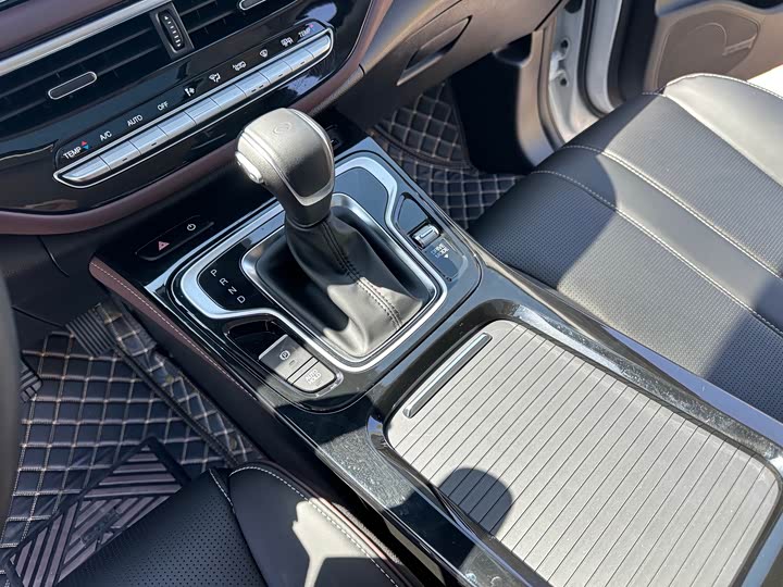 GAC Trumpchi M6, 2022 — фото 12 из 12