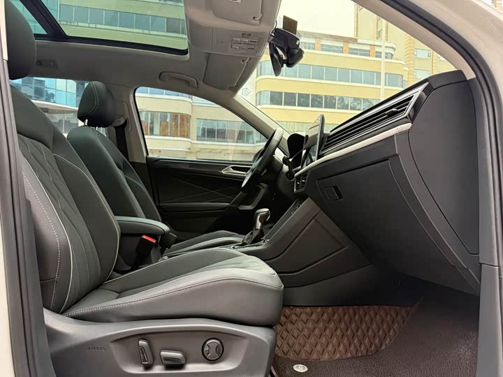 Volkswagen Tiguan L Pro, 2022 — фото 5 из 9