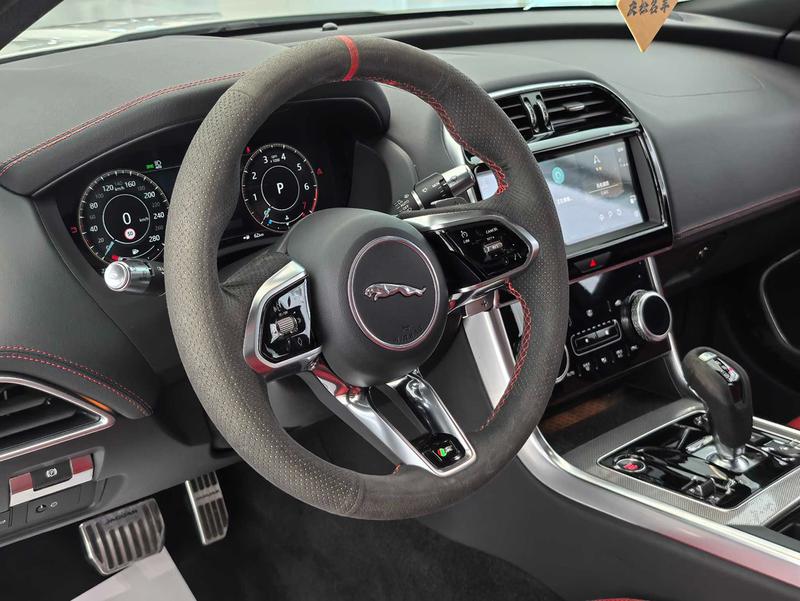 Jaguar XE L, 2022 — фото 12 из 12
