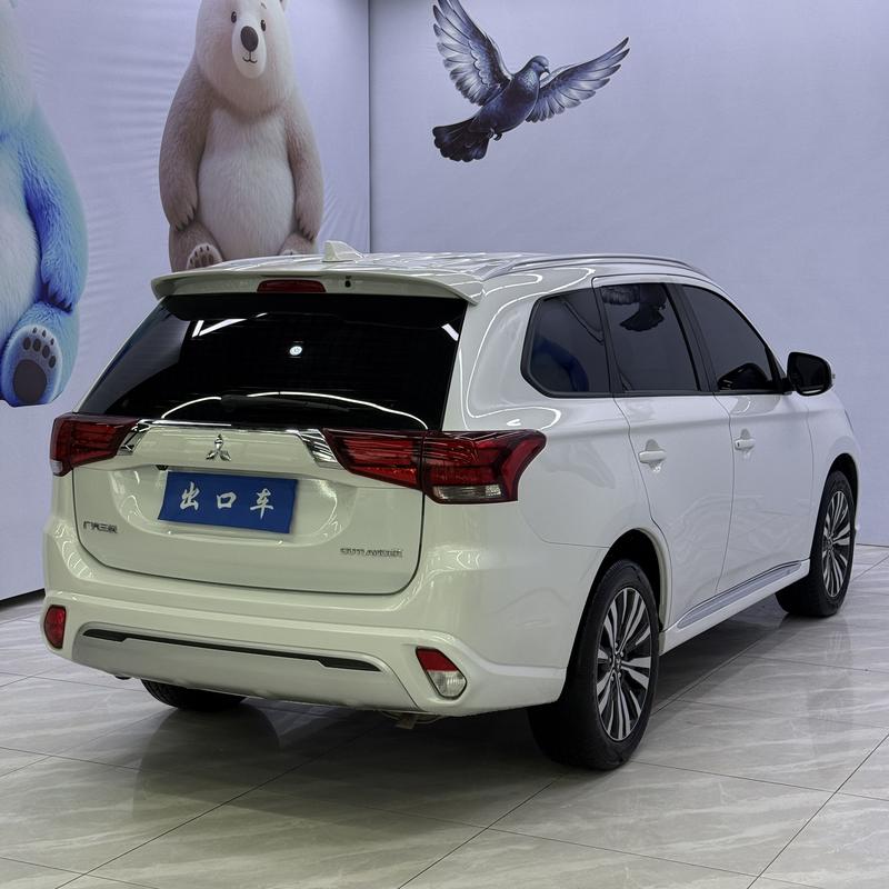 Mitsubishi Outlander, 2021 — фото 6 из 12