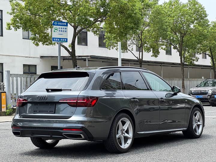 Audi A4, 2024 — фото 4 из 9