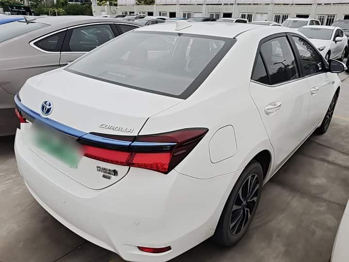 Toyota Corolla Hybrid, 2022 — фото 7 из 9
