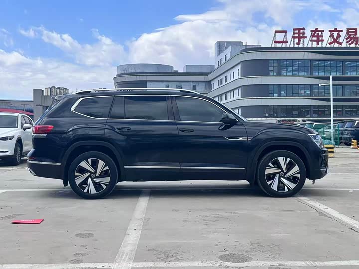 Volkswagen Teramont X, 2022 — фото 4 из 9