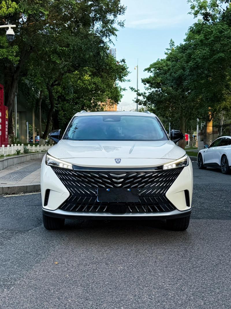 Roewe RX5, 2024 — фото 2 из 12