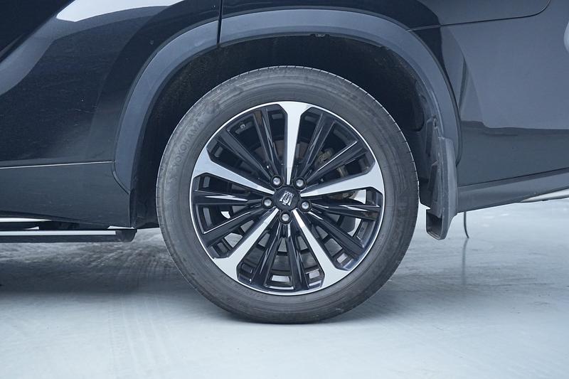 Toyota Crown Kluger, 2022 — фото 11 из 12