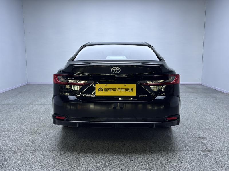 Toyota Camry, 2025 — фото 6 из 12