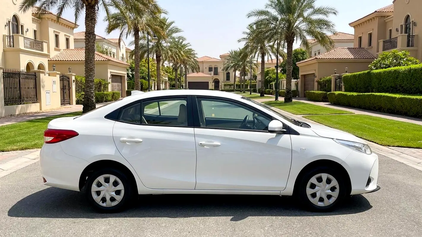 Toyota Yaris, 2022 — фото 5 из 10