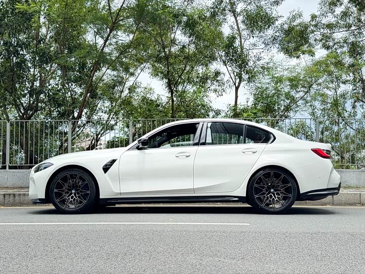 BMW M3, 2025 — фото 8 из 9