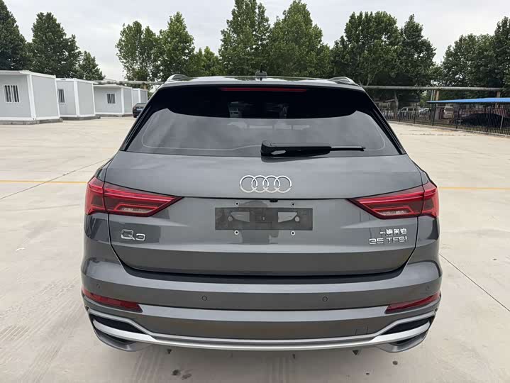Audi Q3, 2023 — фото 5 из 9
