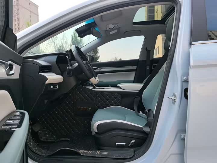 Geely Emgrand L Hi·P Hybrid, 2022 — фото 4 из 9