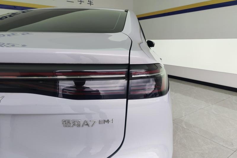 Geely Galaxy A7, 2025 — фото 4 из 12