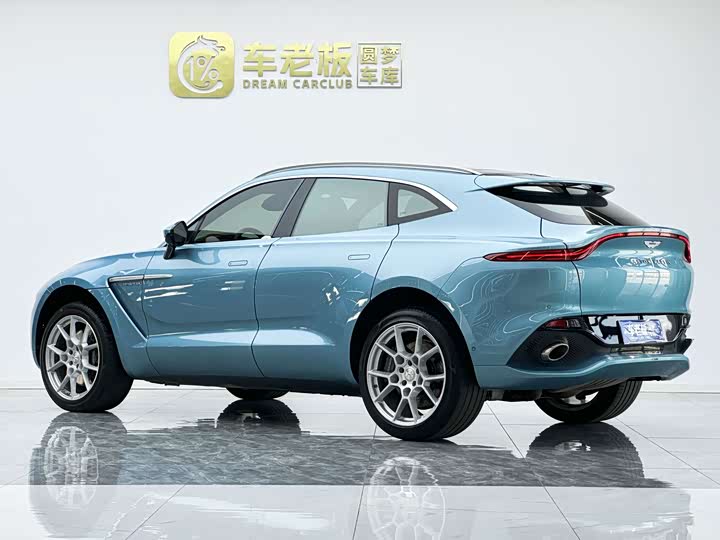 Aston Martin DBX, 2022 — фото 6 из 9