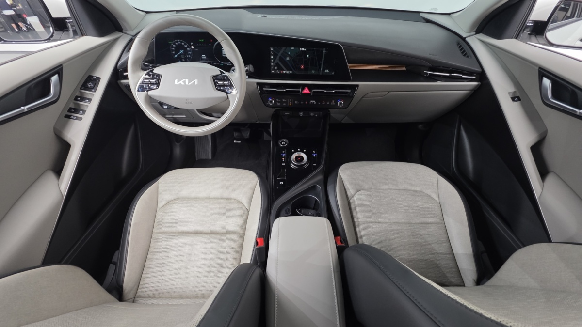 Kia Niro, 2022 — фото 6 из 12