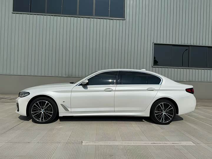 BMW 5 Series, 2023 — фото 3 из 9