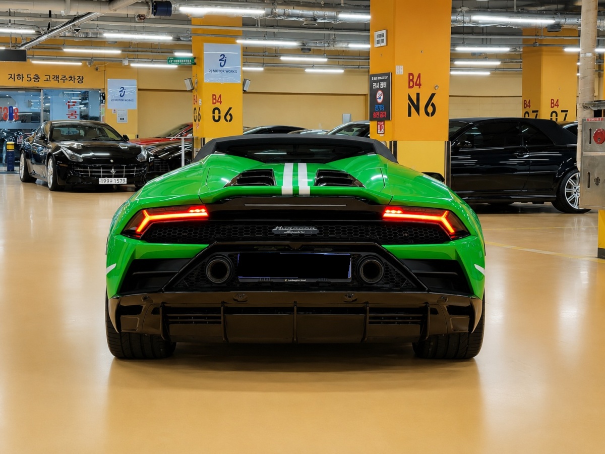 Lamborghini Huracan, 2023 — фото 5 из 12