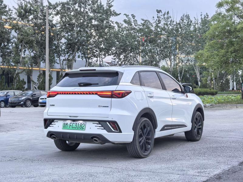 JAC QX Hybrid, 2023 — фото 6 из 11